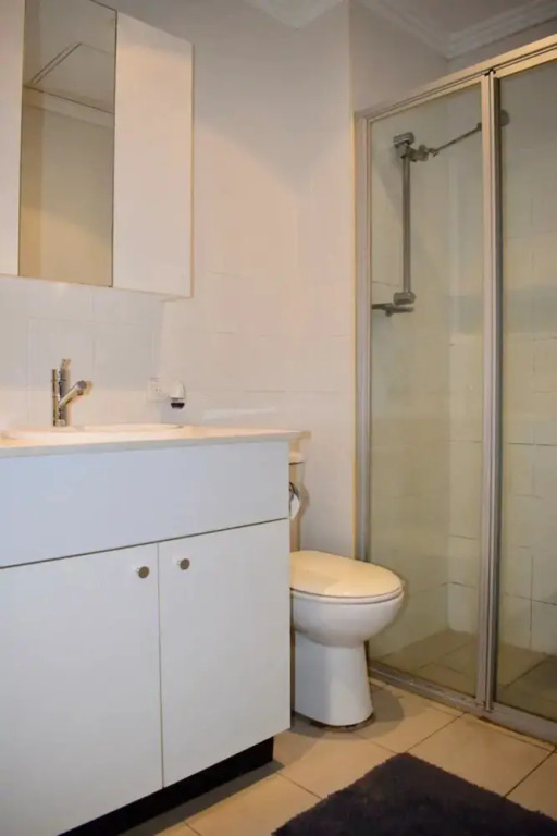 Tranquil 1 Bedroom Apartment With Sunny Courtyard