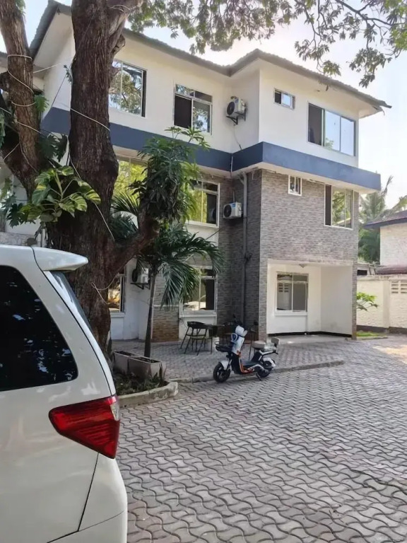 Huasheng Hotel