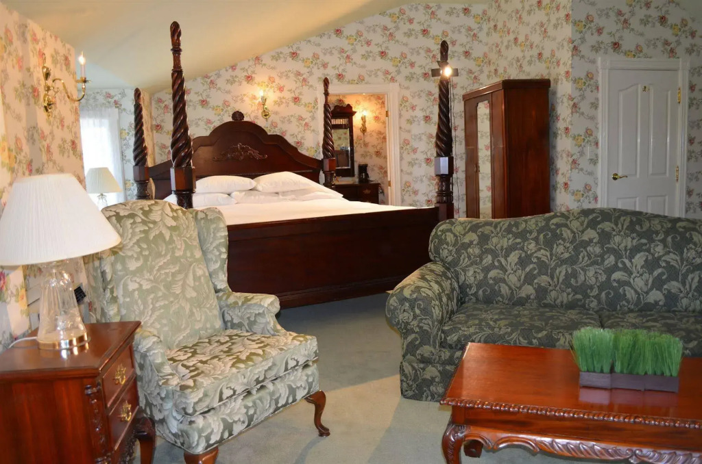 Bedham Hall B&B