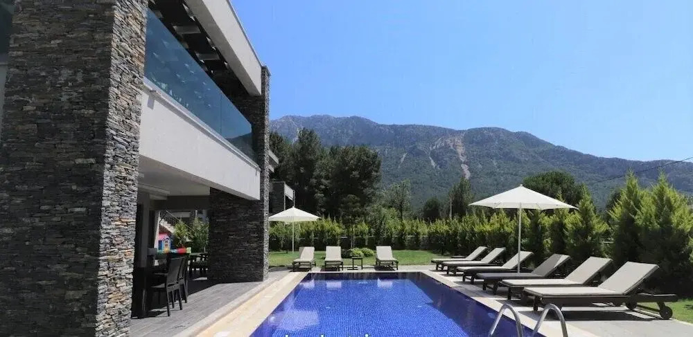 Villa Joy 2 by JoyLettings