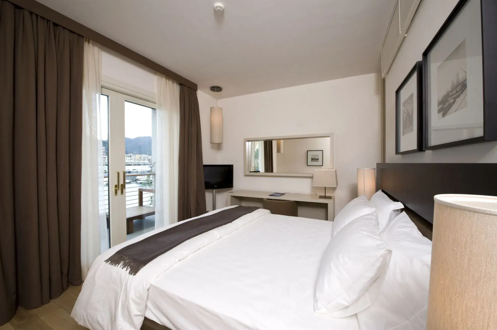 Marina Place Resort