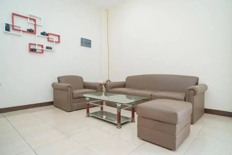 RedDoorz near Stasiun Tangerang