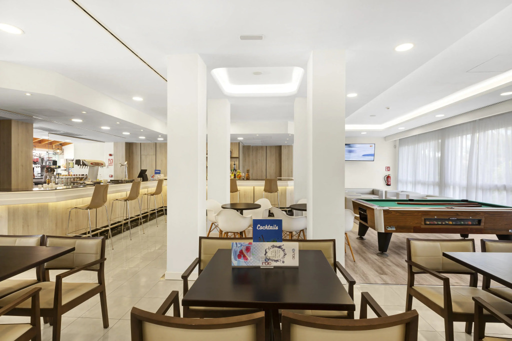 AluaSun Continental Park Hotel & Apartments