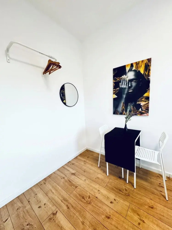 Central 8BR Stay with Garden and Terrace