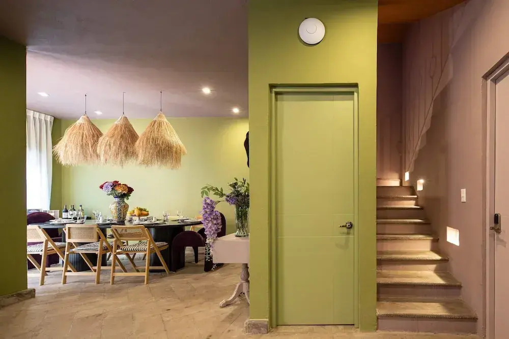 Vibrant 3Bed Villa - A Deco Retreat