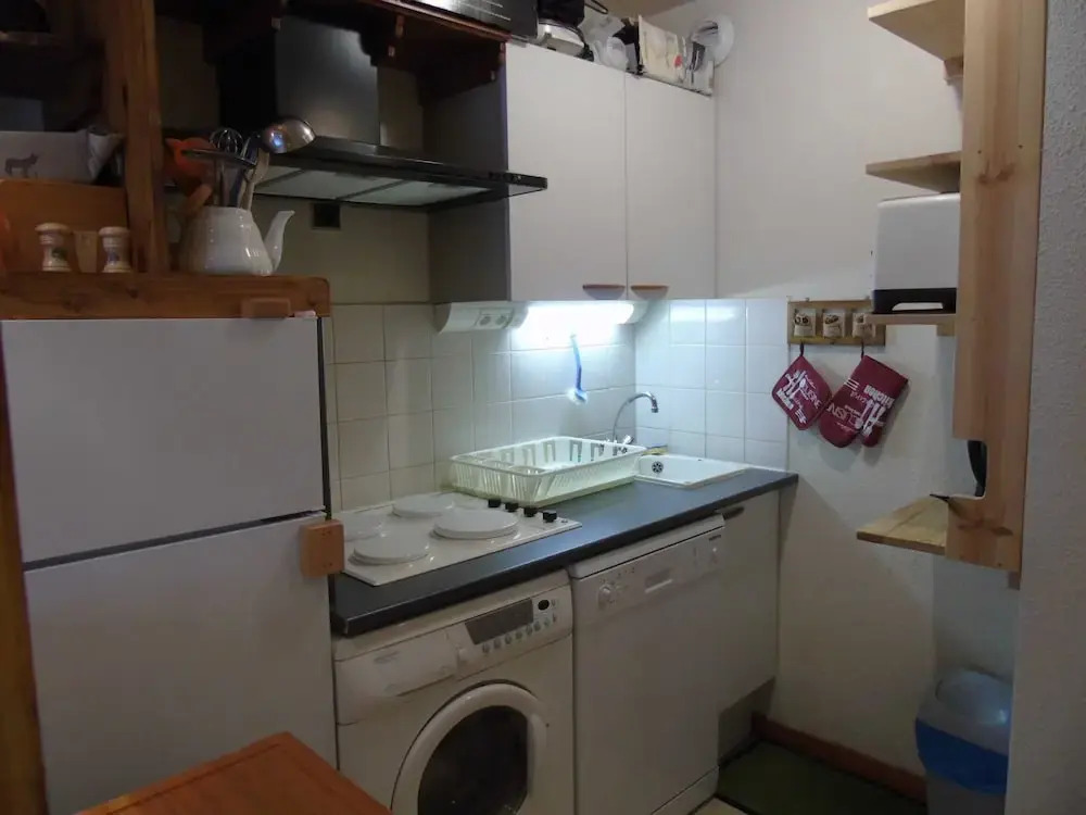Lou Services Apartment M3-102 LSI 001
