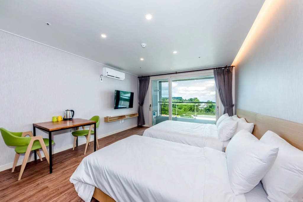 JnB Family Hotel