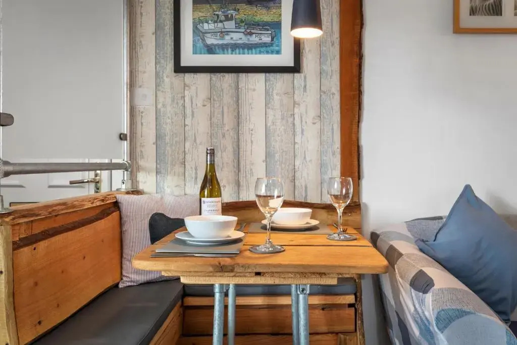 The Bay Apartment - Sea Views Village Centre
