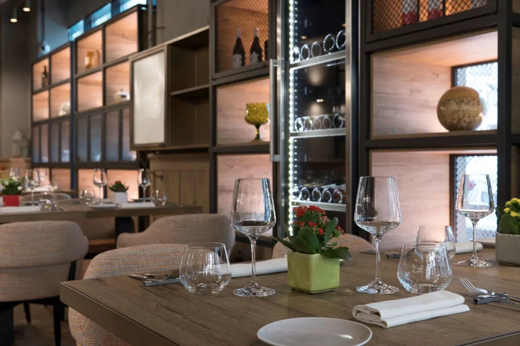 Отель DoubleTree by Hilton Rome Monti