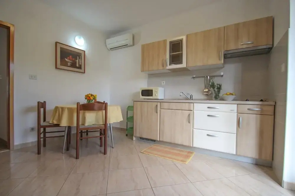 Apartment Maena