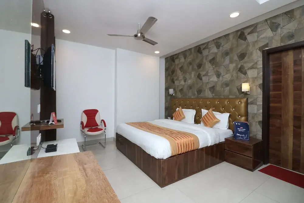 OYO 9999 Hotel Sea Heaven