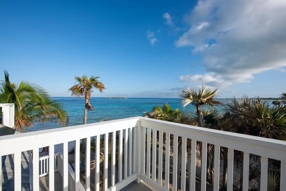 Veselka - Remodeled Home On Double Bay Beach 3 Bedroom Home