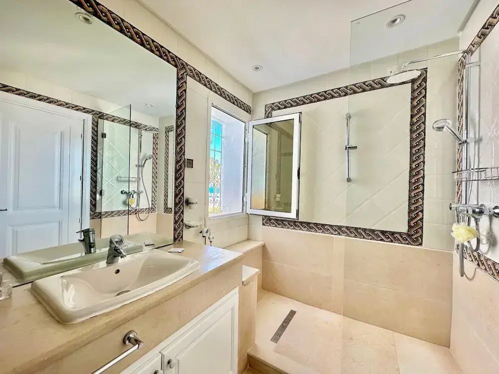 Villa Neptune Pour 8 Pieds Dans l eau Carthage
