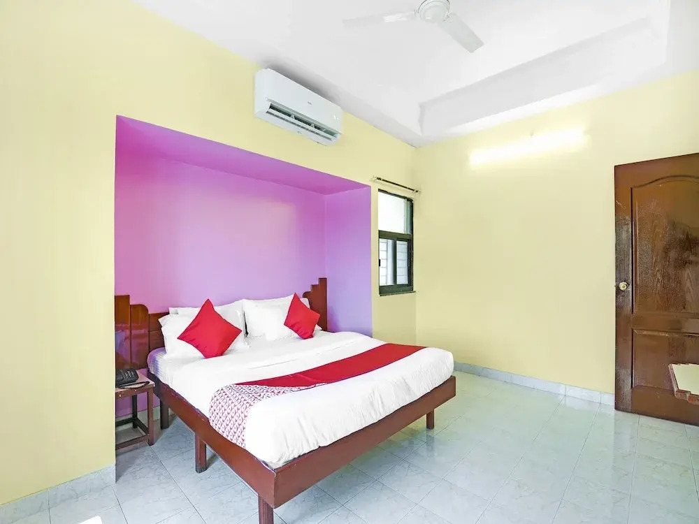 OYO 13926 Hotel Kala Laxmi
