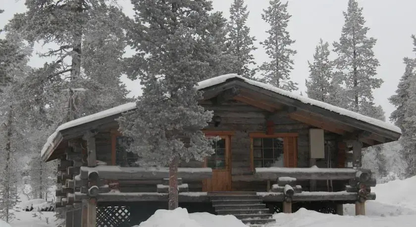 Saariselkä Inn Log Cabins