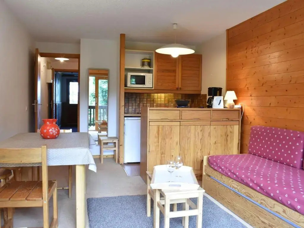 Appartement Méribel, 1 pièce, 4 personnes - FR-1-180-18