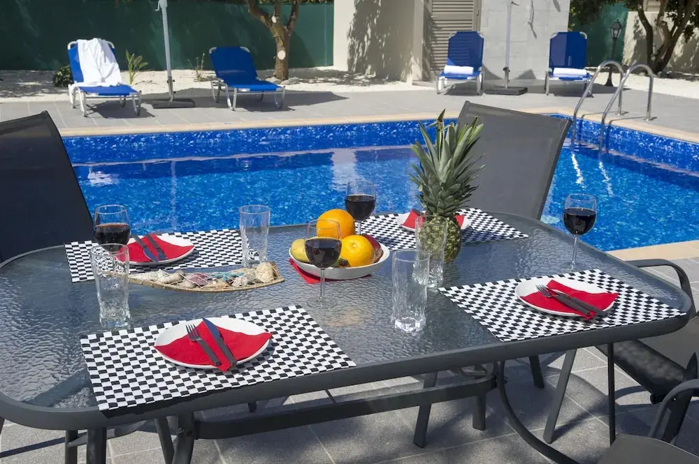 Stunning new Beach Front Villa,1st Line to the Beach, Large Pool, Wonderful Area