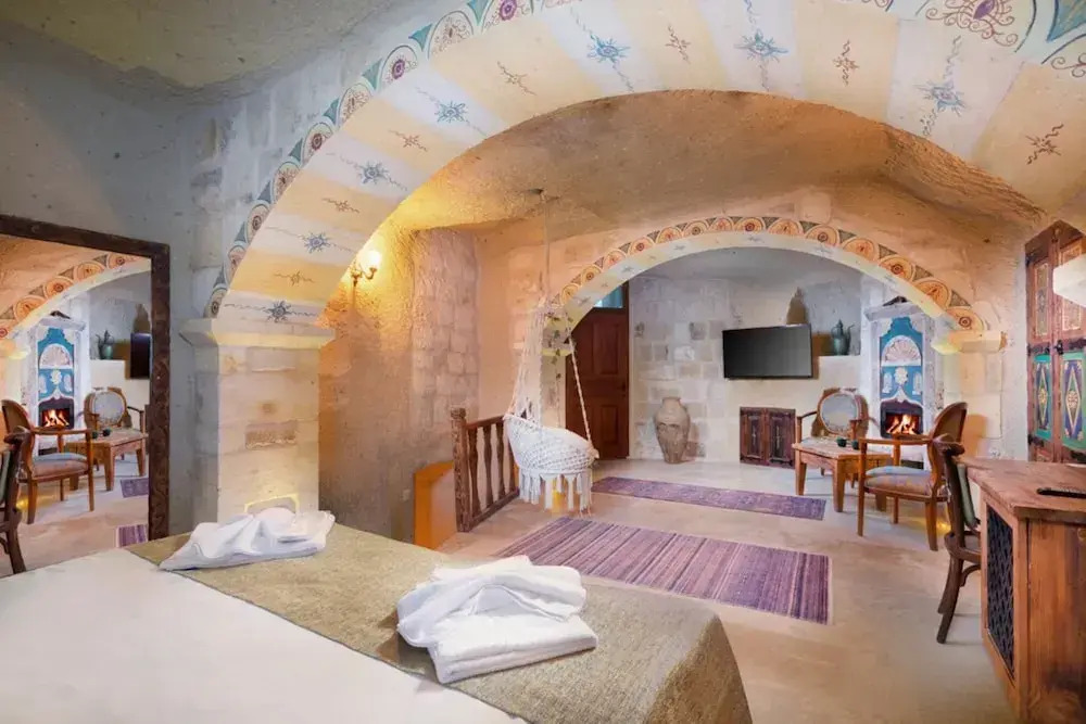 Capp Royal Cave HOTEL