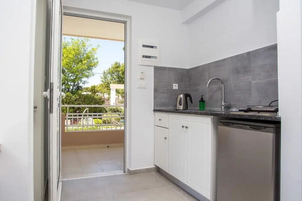 CasaStavris - Aparts & Pool Suites