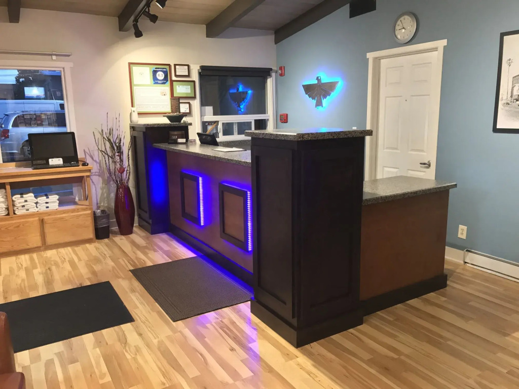 Thunderbird Lodge