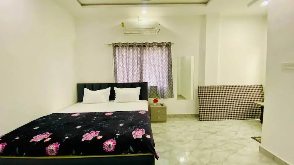 Prabhu ji home stay