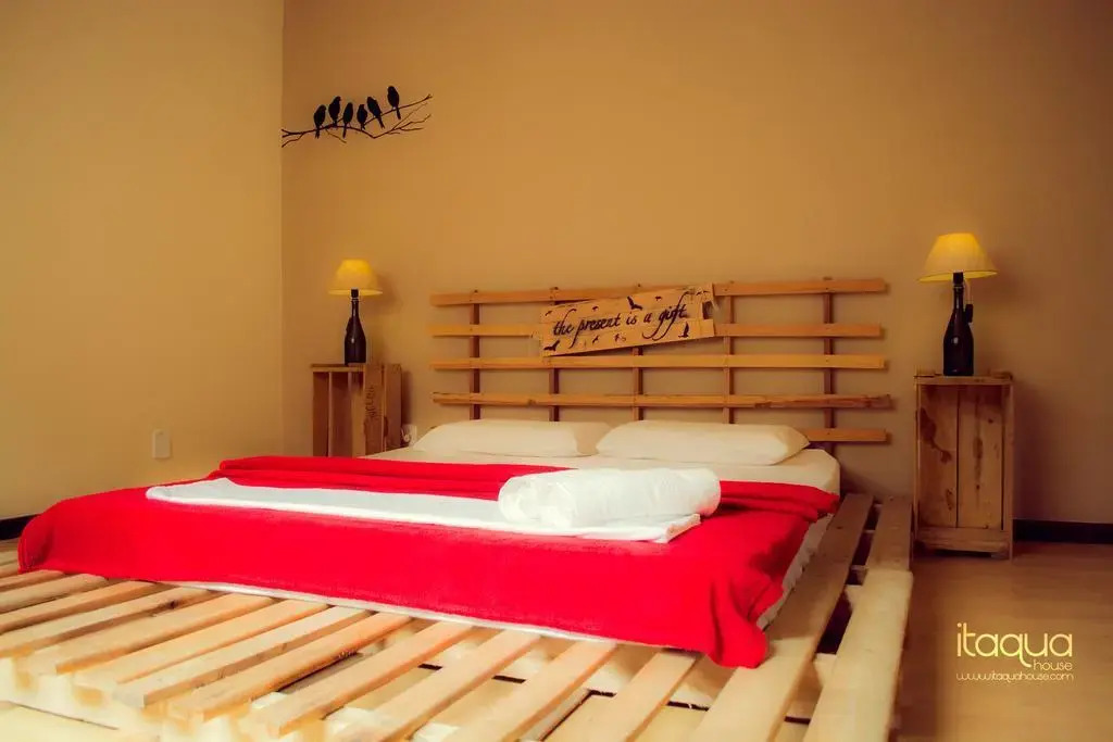 Itaqua House Bed and Breakfast