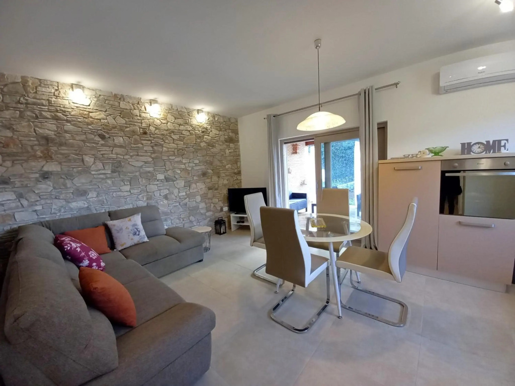 House Matteo, Valdenaga