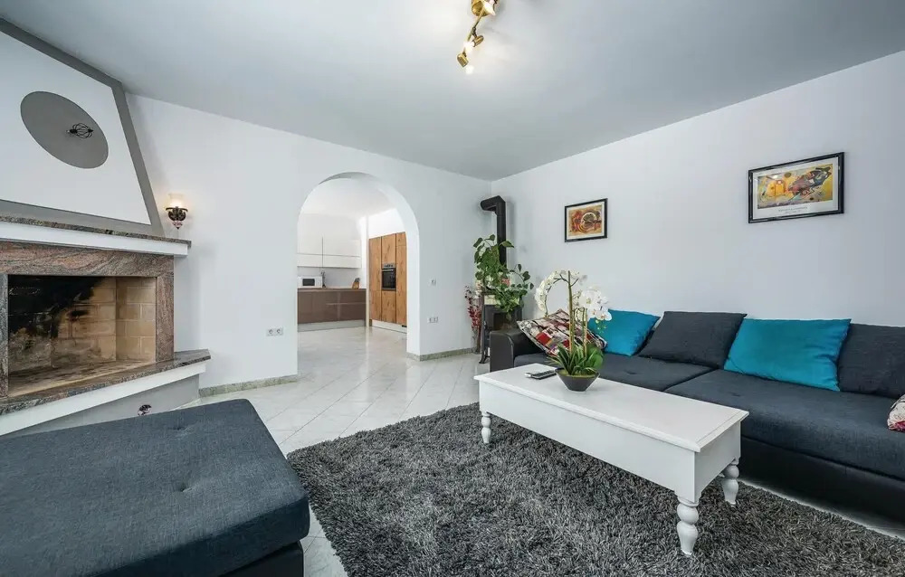 Nice Home in Vabriga with Outdoor Swimming Pool, Hot Tub & Outdoor Swimming Pool