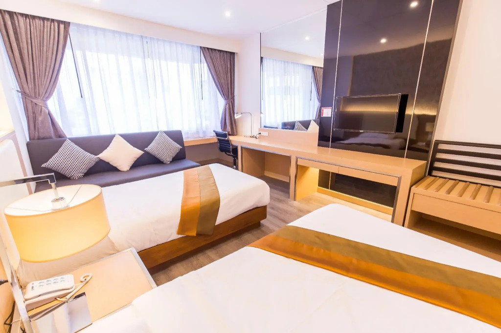 Nana Hotel