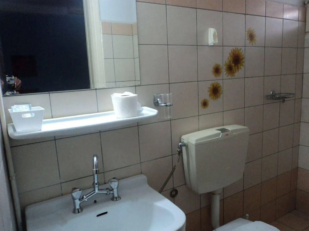 Pasiphae Self Hotel