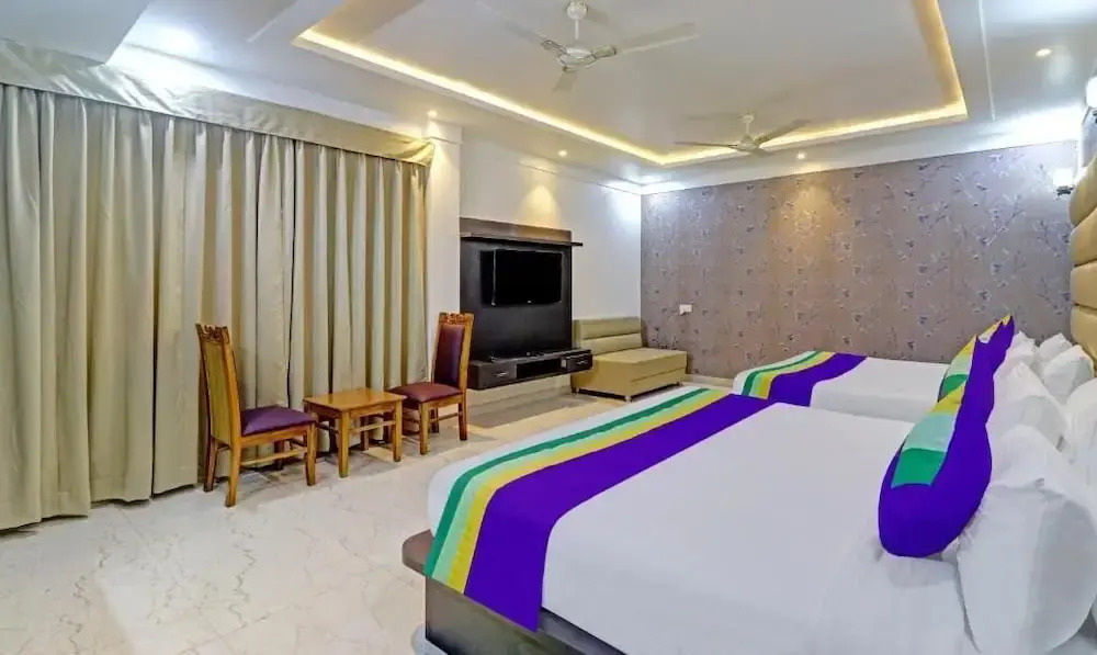 Hotel Taj Green View Resort