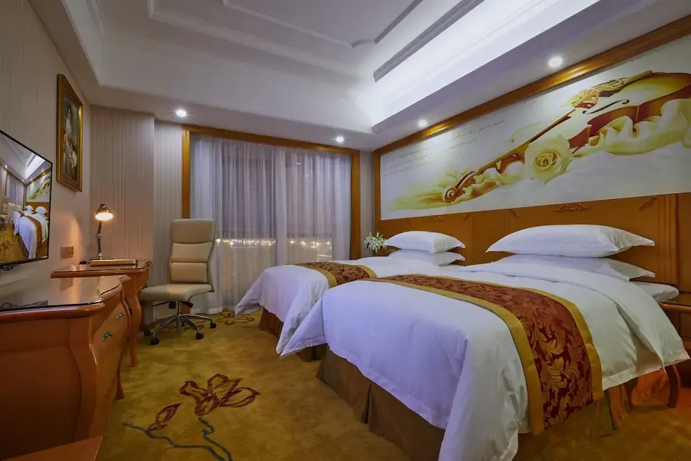 Venus International Hotel