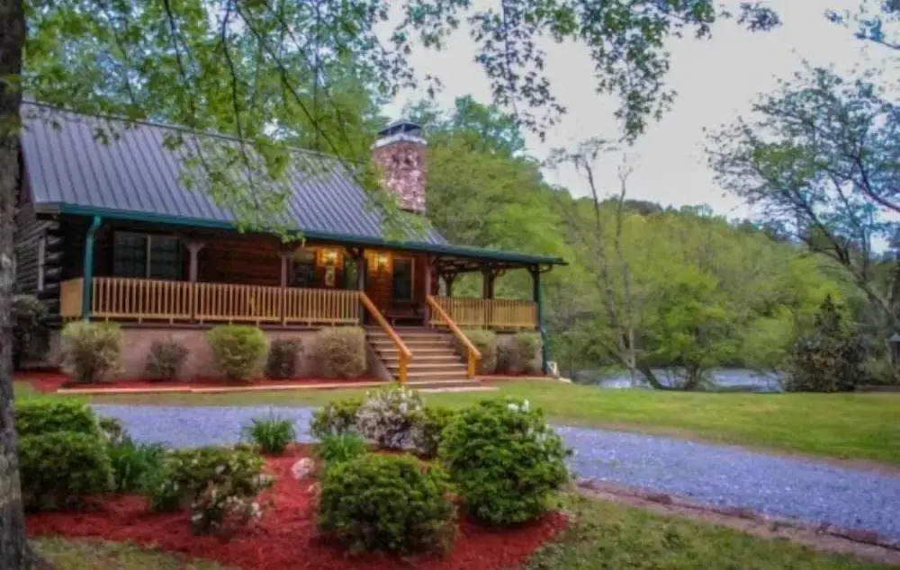 Toccozy Cabin Retreat