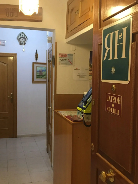 Hostal R. Lido