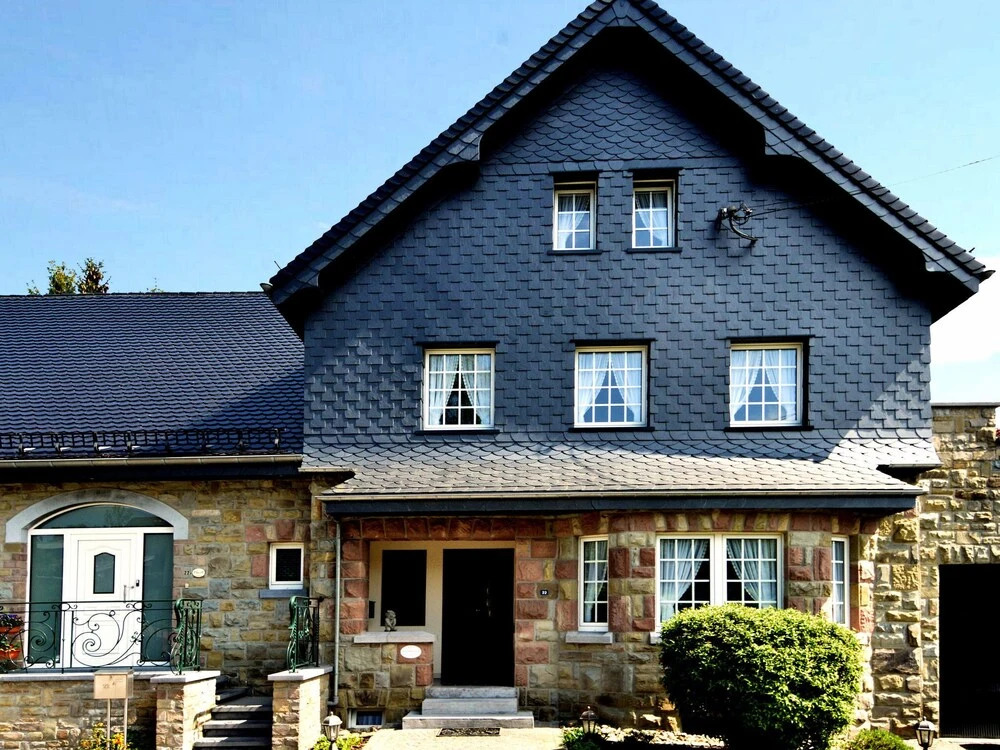 Cosy House With Beautiful Terrace Very Large and Nicely Laid-out Garden and Wifi