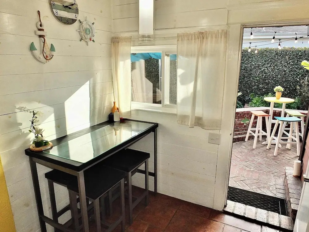 Eastside Garden Hideaway  For 4, Perfect Location for World Cup Attendees!