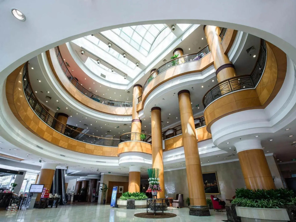 Отель Park Inn by Radisson Shanghai Downtown