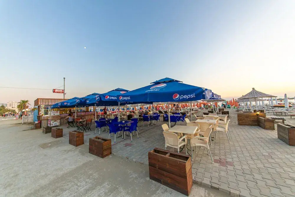 Esal Hotel