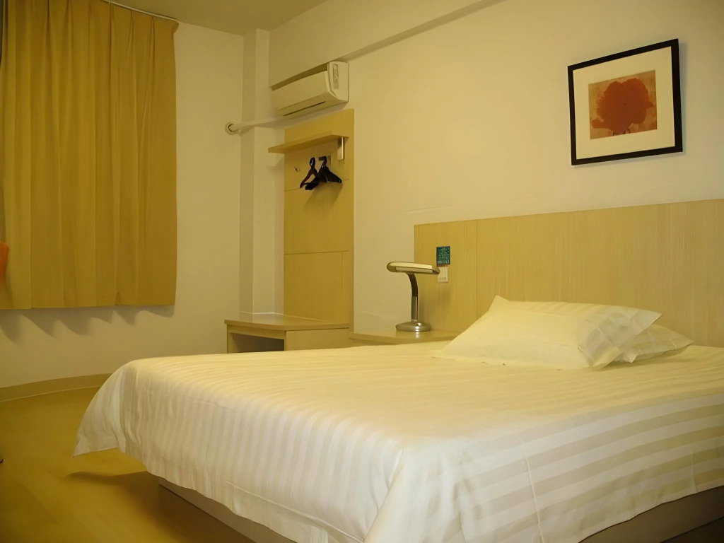 Jinjiang Inn Shanghai Changzhong Road Branch
