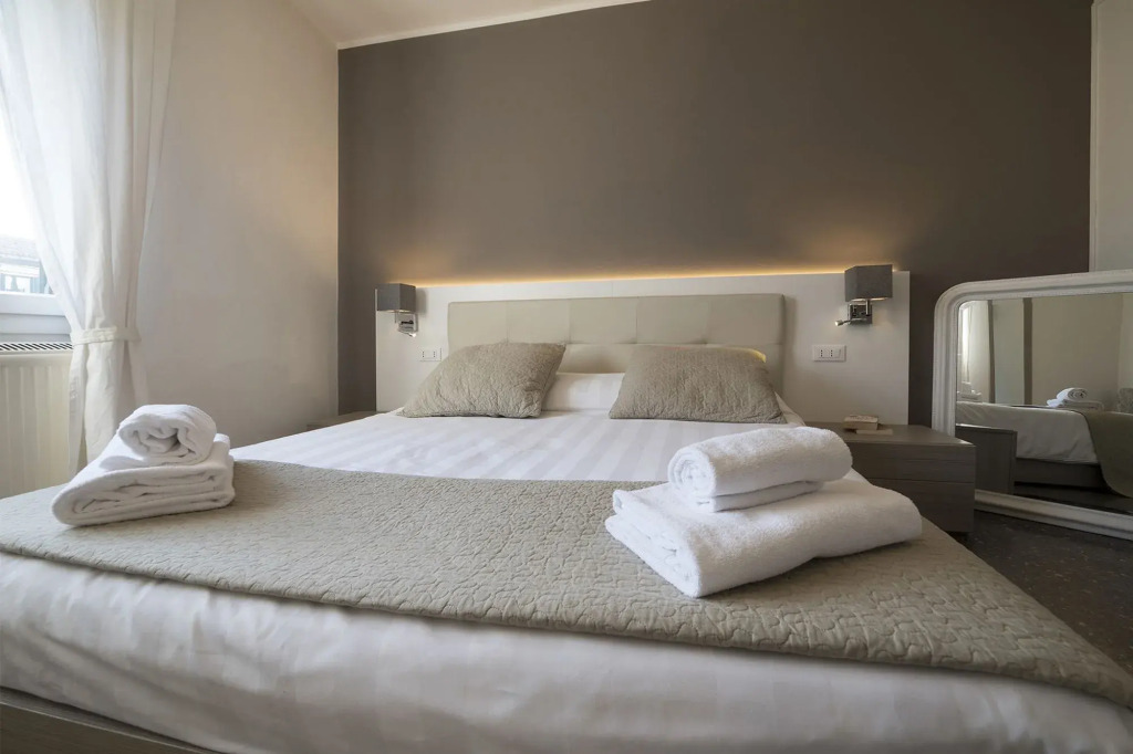 Al Portico Guest House