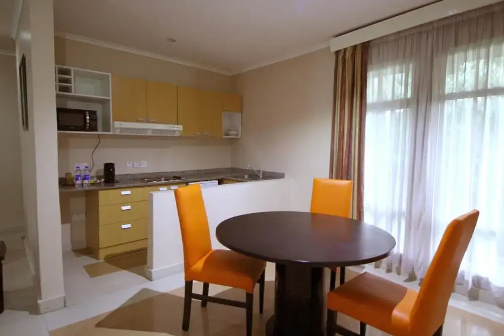 La Cour Hotels and Apartments Cooper