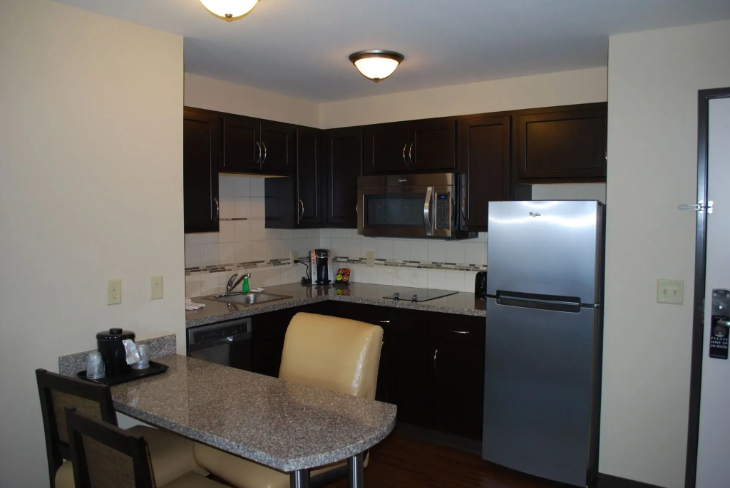 Landmark Suites - Williston