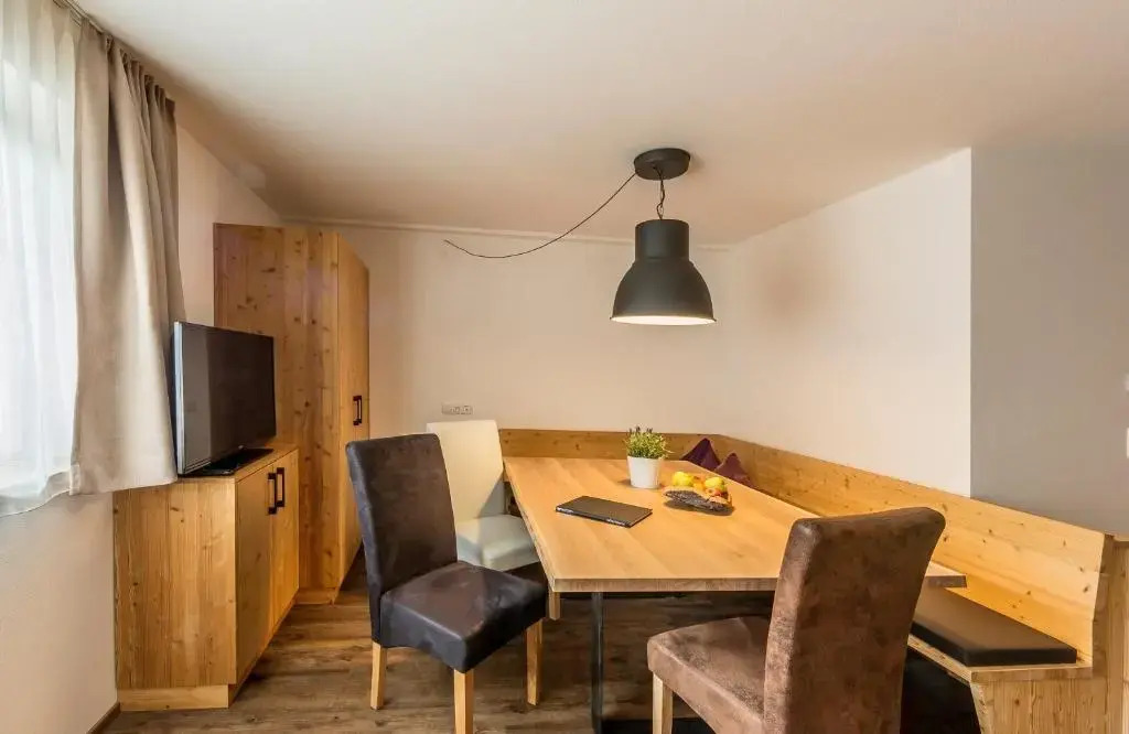 Dolomite Apartments 901 - 905 by Familiaris