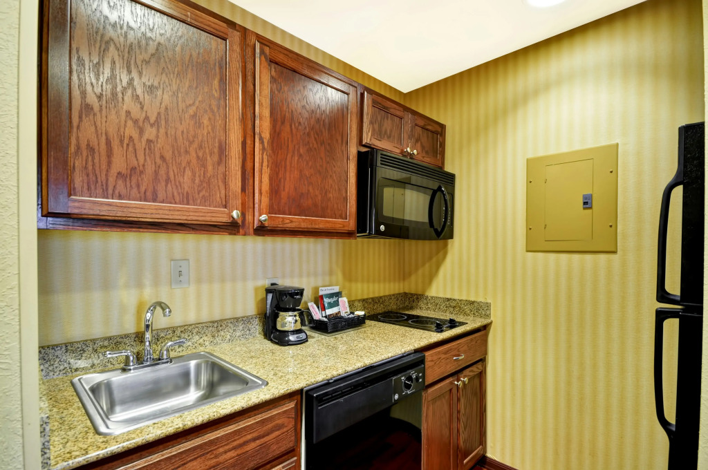 Homewood Suites by Hilton Tulsa-South