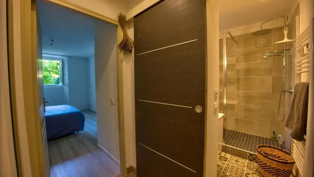 Beau T2 dans Résidence avec Piscine proche mer + PK