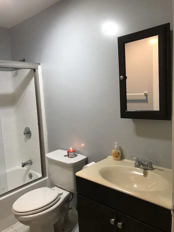 Hollywood Luxury Double bedrooms