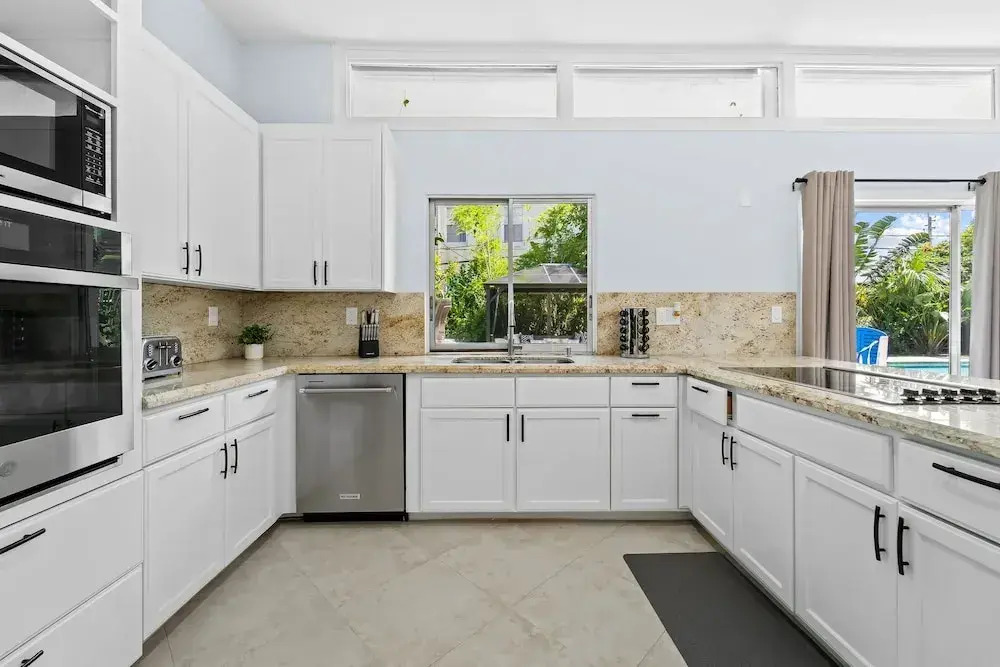 4BR Intracoastal Retreat With Pool, Games & More!
