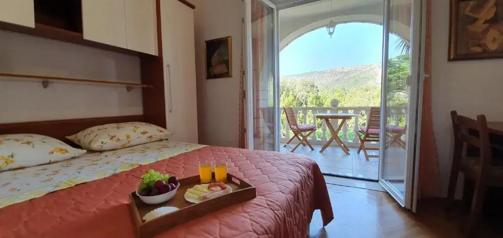 Two Palms Villa