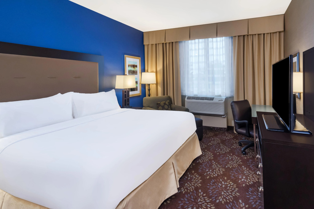 Holiday Inn - Terre Haute by IHG