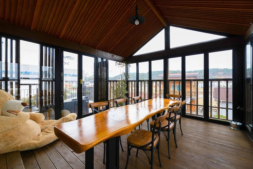 Gyeongju suite cream hill Pension